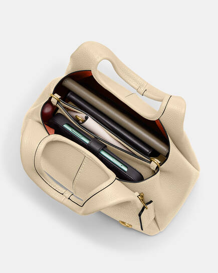 Coach Lana Shoulder Bag 23